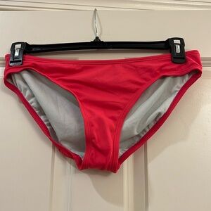 Nike NWOT ladies swim bikini bottoms
